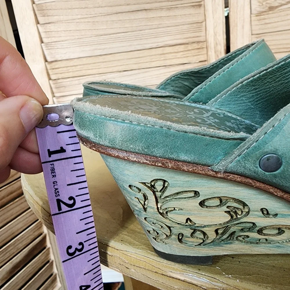 Neosens EU 38 US 7.5 8 Anthropologie Green Leather Wedge Sandals Mules Boho